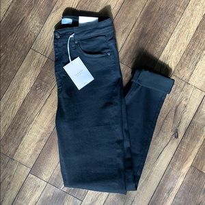 Kancan Curvy Super High Rise black jeans